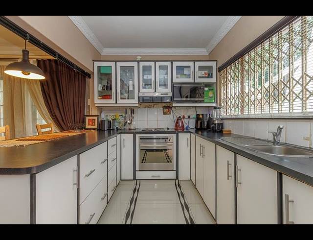 3 BEDROOM DUPLEX FOR SALE IN MARIANNHILL PARK